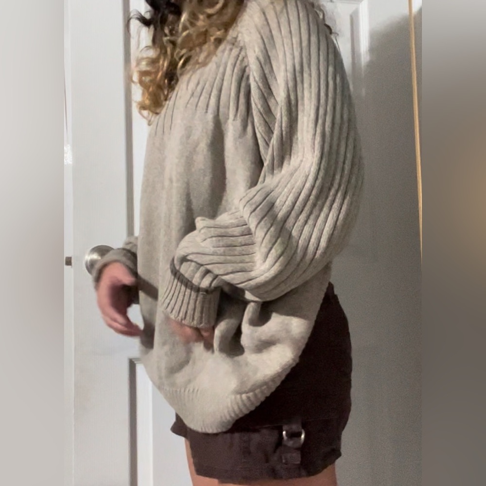 XL Columbia sweater, brown and beige, like new.